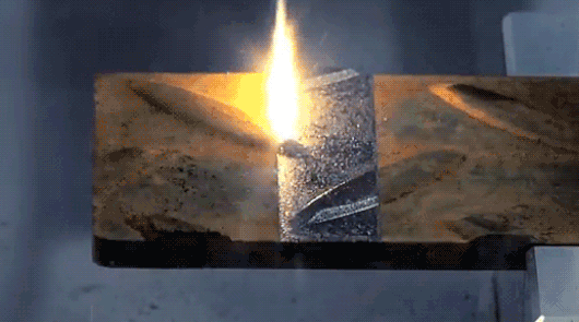 Лазерная чистка металла Лазерная резка металла анимация