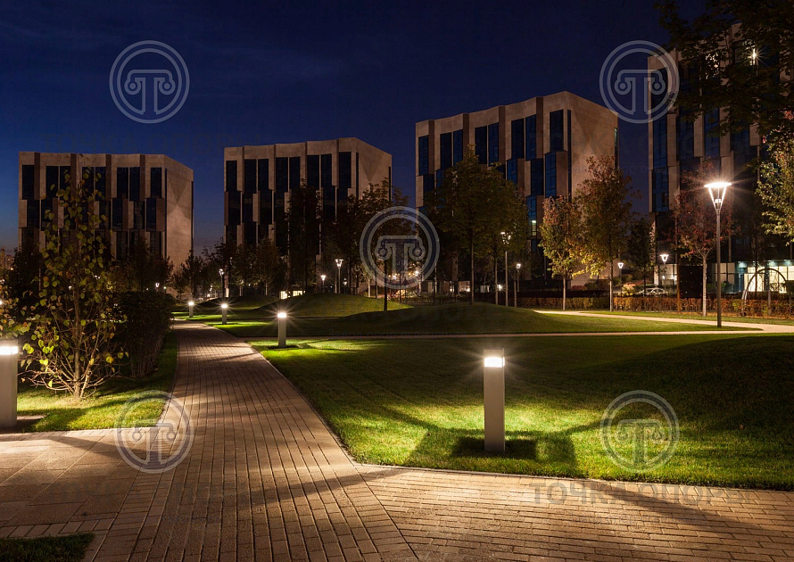 Поставка в Москву, для Сколково, опор ОГК-9 и светильников Татем 